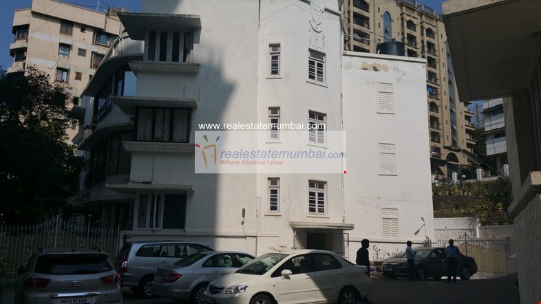 2 BHK Flat on Rent in Worli - Ocean View